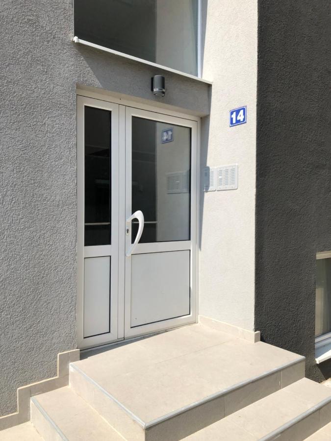 Aura Apartment Belgrado Exterior foto